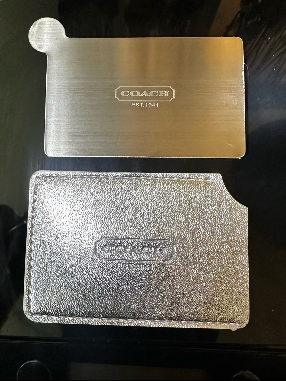 COACH Metallic Silver Card Holder - Slim Leather Wallet new w/plastic